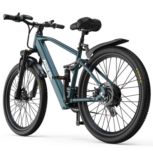 Blauwe Aairsk GT900 elektrische mountainbike getoond vanuit een driekwart achteraanzicht met volledige vering, fatbike banden, achterspatbord en schijfremmen