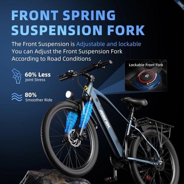 Aairsk S800 voorvering functieafbeelding die de verstelbare vergrendelbare vork en elektrische fiets op rotsachtig terrein toont